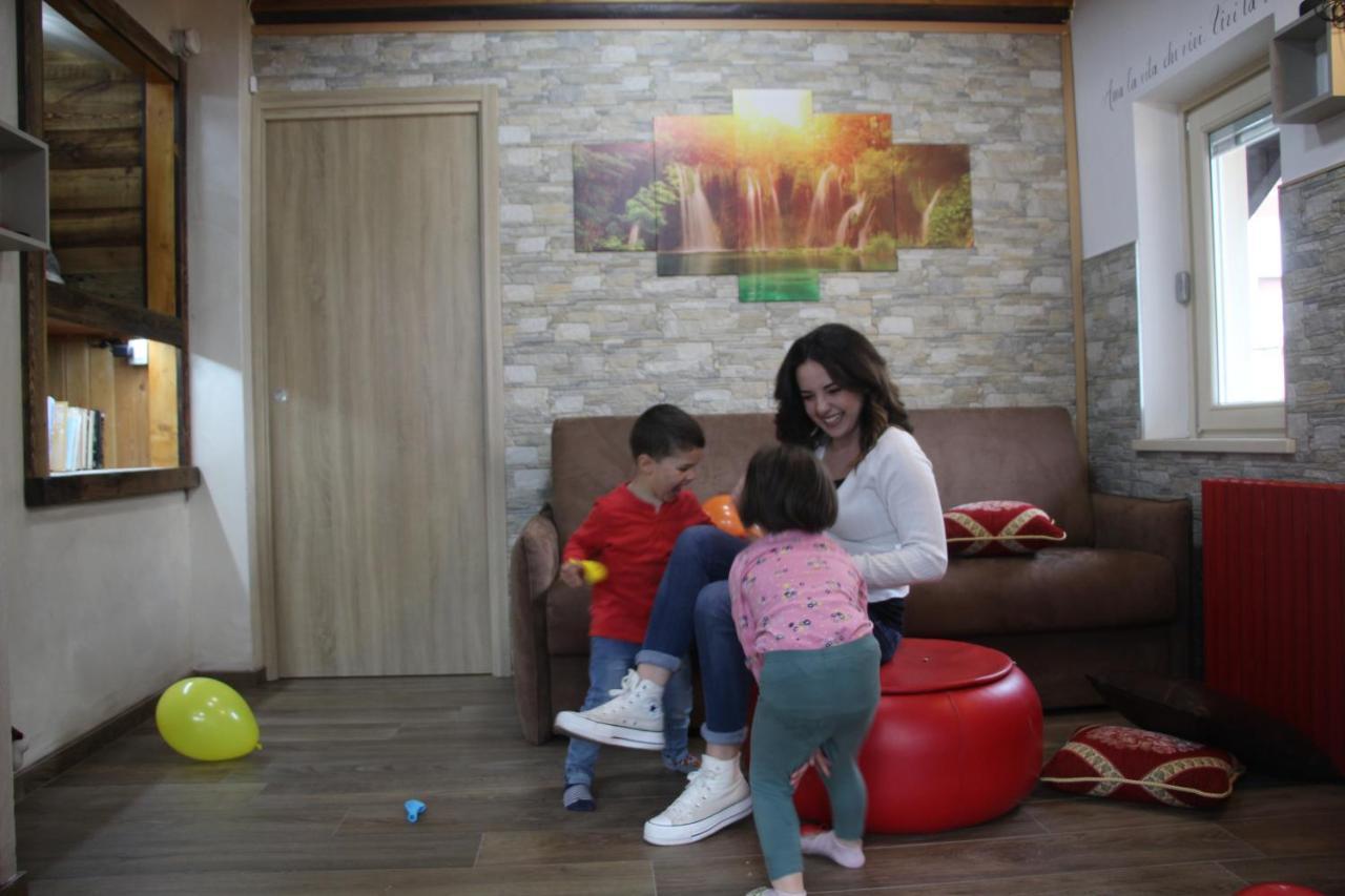 Residenze Vezza - Home Sweet Home- Vezza dʼOglio المظهر الخارجي الصورة